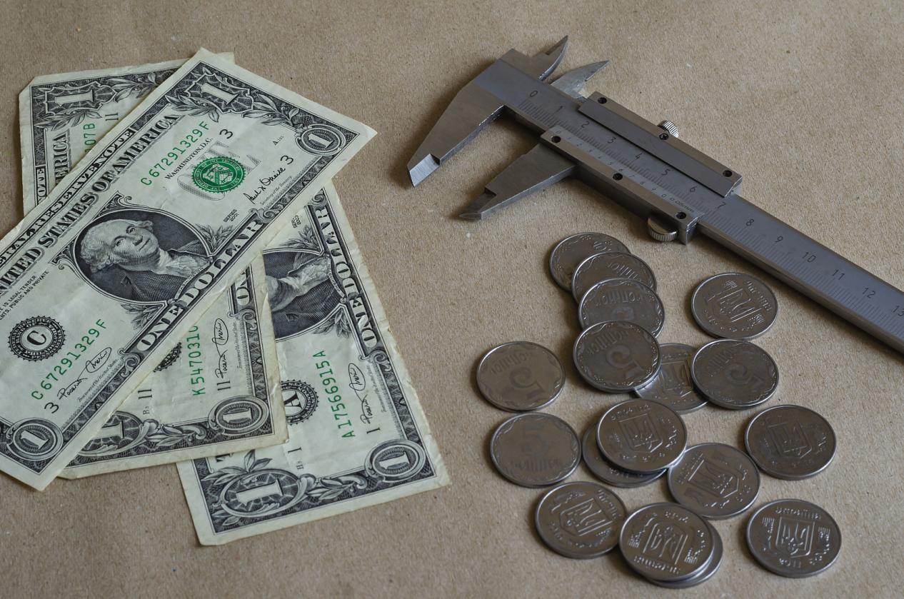 当止损不再被尊重:贵金属交易中的滑点风险与执行纪律